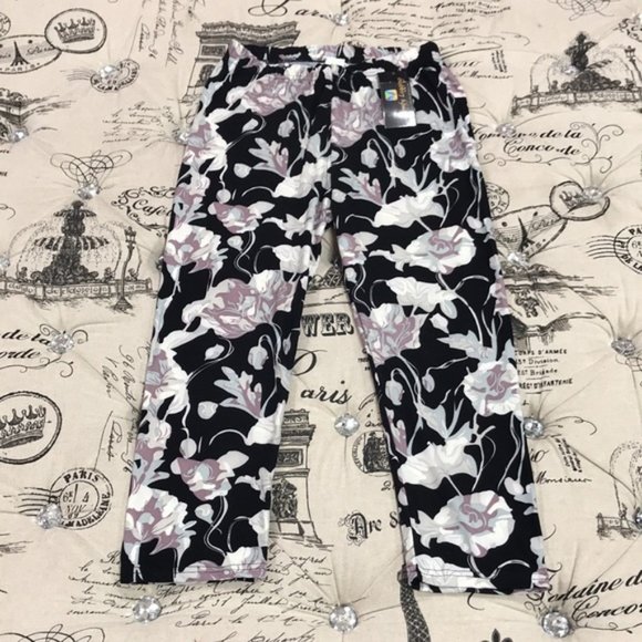 COMFY LEGGINGS Women's Capri Length Buttery Soft Yoga Workout - Picture 4 of 7